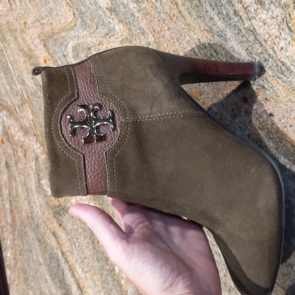 Tory Burch Green Suede Wood Heel Ankle Boots Size 8 1/2 - Picture 4 of 8